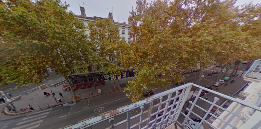 APPARTEMENT T3 A LOUER - LYON 3EME ARRONDISSEMENT Saxe-Vileroy - 66.43 m2 - 1 026 &euro; charges comprises par mois