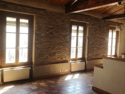 APPARTEMENT T3 A LOUER - LYON 3EME ARRONDISSEMENT - 76,66 m2 - 965 € charges comprises par mois