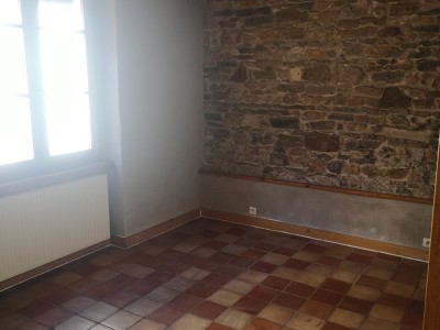 APPARTEMENT T3 A LOUER - LYON 3EME ARRONDISSEMENT - 76,66 m2 - 965 € charges comprises par mois