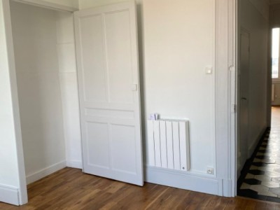 APPARTEMENT T3 A LOUER - LYON 3EME ARRONDISSEMENT - 56,81 m2 - 752 € charges comprises par mois