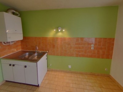 APPARTEMENT T3 A LOUER - LYON 3EME ARRONDISSEMENT VILLETTE - 60,27 m2 - 800 € charges comprises par mois