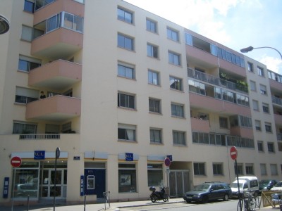 APPARTEMENT T3 A LOUER - LYON 3EME ARRONDISSEMENT VILLETTE - 60,27 m2 - 800 € charges comprises par mois