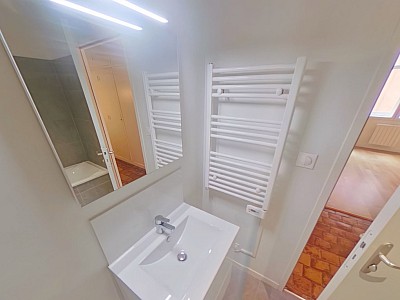 APPARTEMENT T3 A LOUER - LYON 5EME ARRONDISSEMENT Saint-Georges - 70.46 m2 - 1 145 € charges comprises par mois