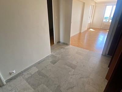 APPARTEMENT T3 A LOUER - LYON 5EME ARRONDISSEMENT Les Castors-Les Granges - 84.82 m2 - 1220€ charges comprises par mois