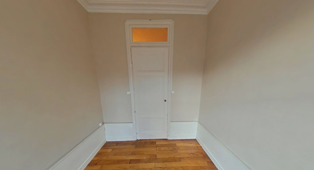 APPARTEMENT T3 A LOUER - LYON 5EME ARRONDISSEMENT Saint-Paul - 64.69 m2 - 950�&euro; charges comprises par mois