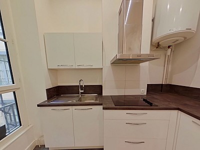 APPARTEMENT T3 A LOUER - LYON 5EME ARRONDISSEMENT Saint-Paul - 63.27 m2 - 1�040�&euro; charges comprises par mois