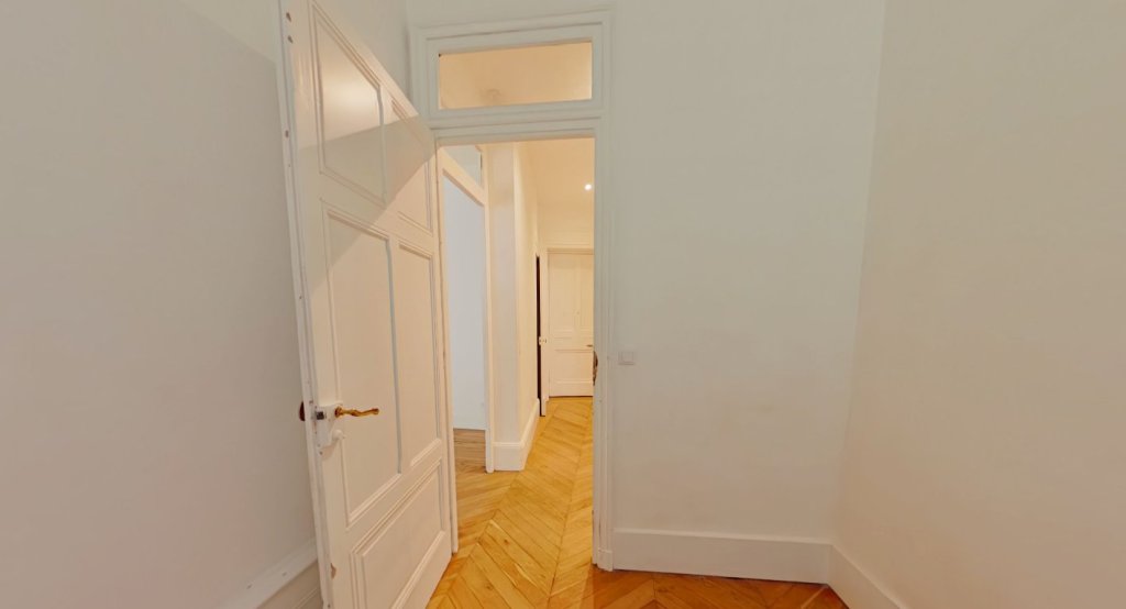 APPARTEMENT T3 A LOUER - LYON 5EME ARRONDISSEMENT Saint-Paul - 63.27 m2 - 1�040�&euro; charges comprises par mois