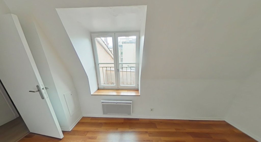 APPARTEMENT T3 A LOUER - LYON 5EME ARRONDISSEMENT - 75.2 m2 - 1 365 &euro; charges comprises par mois
