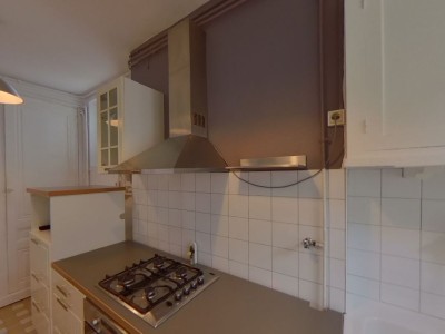 APPARTEMENT T3 A LOUER - LYON 6EME ARRONDISSEMENT - 98,49 m2 - 1345 € charges comprises par mois