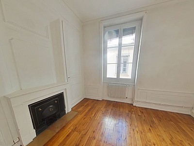 APPARTEMENT T3 A LOUER - LYON 6EME ARRONDISSEMENT Puvis de Chavannes - 87.18 m2 - 1 250 € charges comprises par mois