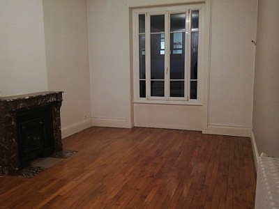 APPARTEMENT T3 A LOUER - LYON 6EME ARRONDISSEMENT Vauban - 86.42 m2 - 1380€ charges comprises par mois