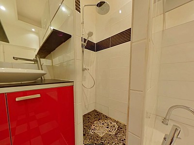 APPARTEMENT T2 A LOUER - LYON 6EME ARRONDISSEMENT Vitton - 73.27 m2 - 1 440 € charges comprises par mois