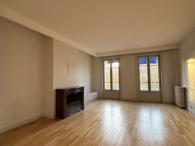 APPARTEMENT T3 A LOUER - LYON 6EME ARRONDISSEMENT l Helvetie - 97.86 m2 - 1 741,14 € charges comprises par mois