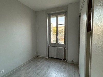 APPARTEMENT T3 A LOUER - LYON 6EME ARRONDISSEMENT l Helvetie - 97.86 m2 - 1 741,14 € charges comprises par mois