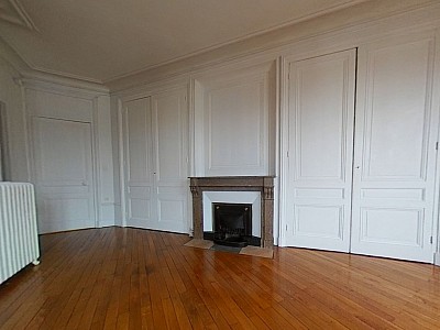 APPARTEMENT T3 A LOUER - LYON 6EME ARRONDISSEMENT Jules Ferry - 92.84 m2 - 1 465 € charges comprises par mois