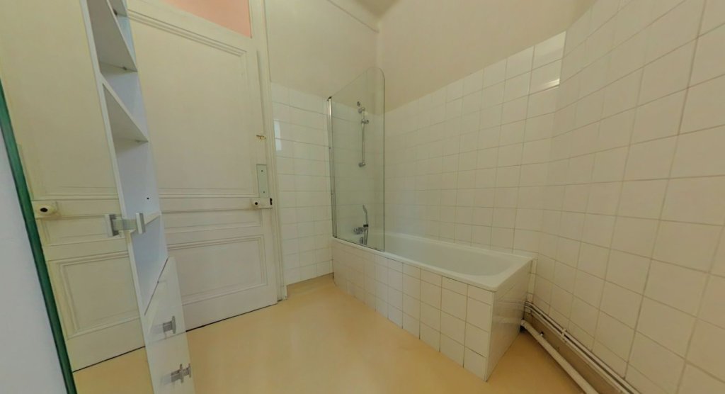 APPARTEMENT T3 A LOUER - LYON 6EME ARRONDISSEMENT Jules Ferry - 92.84 m2 - 1�465�&euro; charges comprises par mois