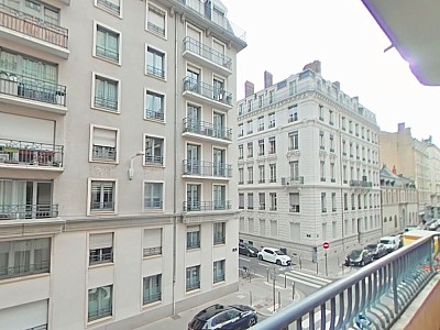APPARTEMENT T3 A LOUER - LYON 6EME ARRONDISSEMENT Puvis de Chavannes - 73.08 m2 - 1�230�&euro; charges comprises par mois