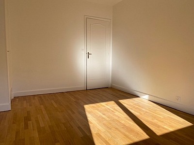 APPARTEMENT T3 A LOUER - LYON 6EME ARRONDISSEMENT l Helvetie - 90.25 m2 - 1 730 € charges comprises par mois