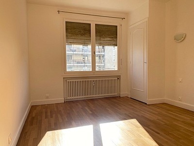 APPARTEMENT T3 A LOUER - LYON 6EME ARRONDISSEMENT l Helvetie - 90.25 m2 - 1 730 € charges comprises par mois