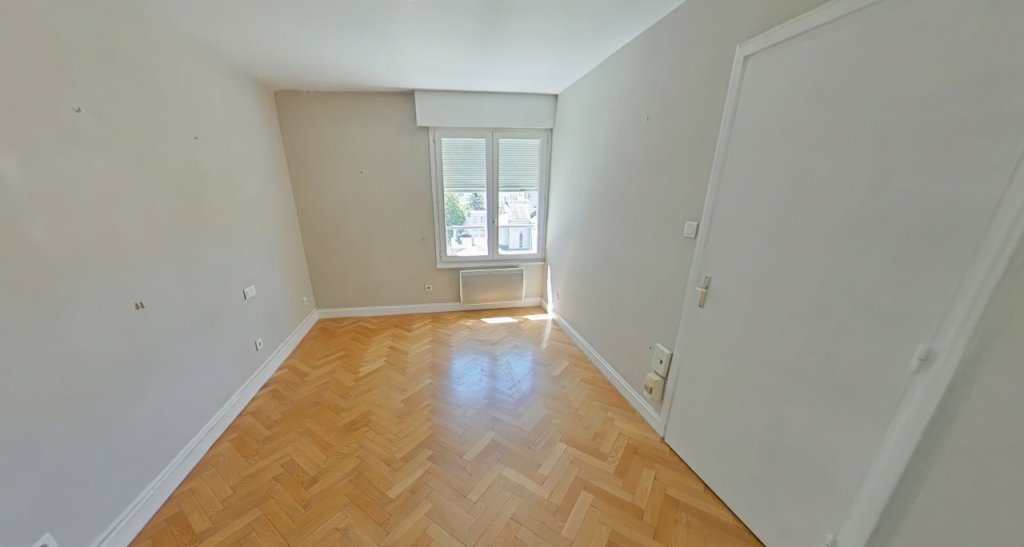 APPARTEMENT T3 A LOUER - LYON 6EME ARRONDISSEMENT Edgard Quinet - 65.45 m2 - 2 493,47 &euro; charges comprises par mois