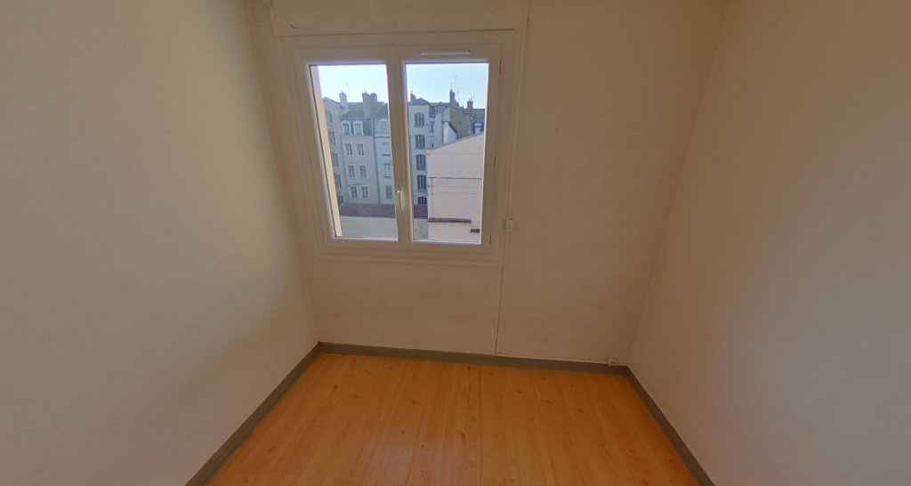 APPARTEMENT T3 A LOUER - LYON 6EME ARRONDISSEMENT Les Brotteaux - 66.19 m2 - 890 &euro; charges comprises par mois