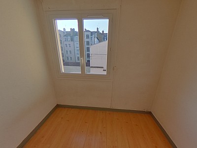 APPARTEMENT T3 A LOUER - LYON 6EME ARRONDISSEMENT Les Brotteaux - 66.19 m2 - 890 € charges comprises par mois
