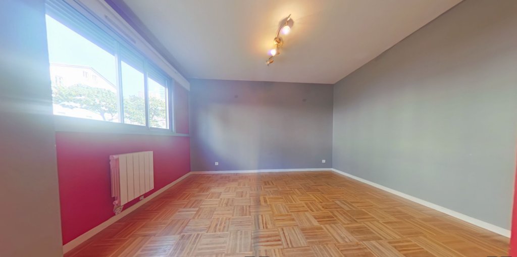 APPARTEMENT T3 A LOUER - LYON 6EME ARRONDISSEMENT l Europe - 50.33 m2 - 840 &euro; charges comprises par mois