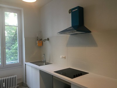 APPARTEMENT T3 A LOUER - LYON 6EME ARRONDISSEMENT - 82.5 m2 - 1328,27 € charges comprises par mois