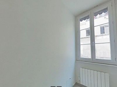 APPARTEMENT T3 A LOUER - LYON 7EME ARRONDISSEMENT Saint-Louis - 47.07 m2 - 805€ charges comprises par mois