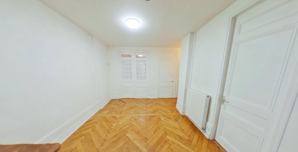 APPARTEMENT T3 A LOUER - LYON 7EME ARRONDISSEMENT Pasteur - 78.01 m2 - 993,32�&euro; charges comprises par mois