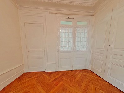 APPARTEMENT T3 A LOUER - LYON 7EME ARRONDISSEMENT Pasteur - 78.01 m2 - 993,32�&euro; charges comprises par mois