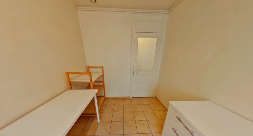 APPARTEMENT T3 A LOUER - LYON 7EME ARRONDISSEMENT Pasteur - 78.01 m2 - 993,32�&euro; charges comprises par mois