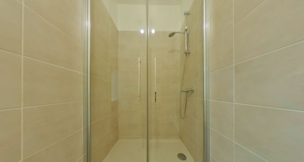 APPARTEMENT T3 A LOUER - LYON 7EME ARRONDISSEMENT Pasteur - 78.01 m2 - 993,32�&euro; charges comprises par mois