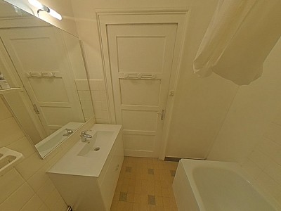 APPARTEMENT T3 A LOUER - LYON 7EME ARRONDISSEMENT Mairie - 72.71 m2 - 1�050�&euro; charges comprises par mois