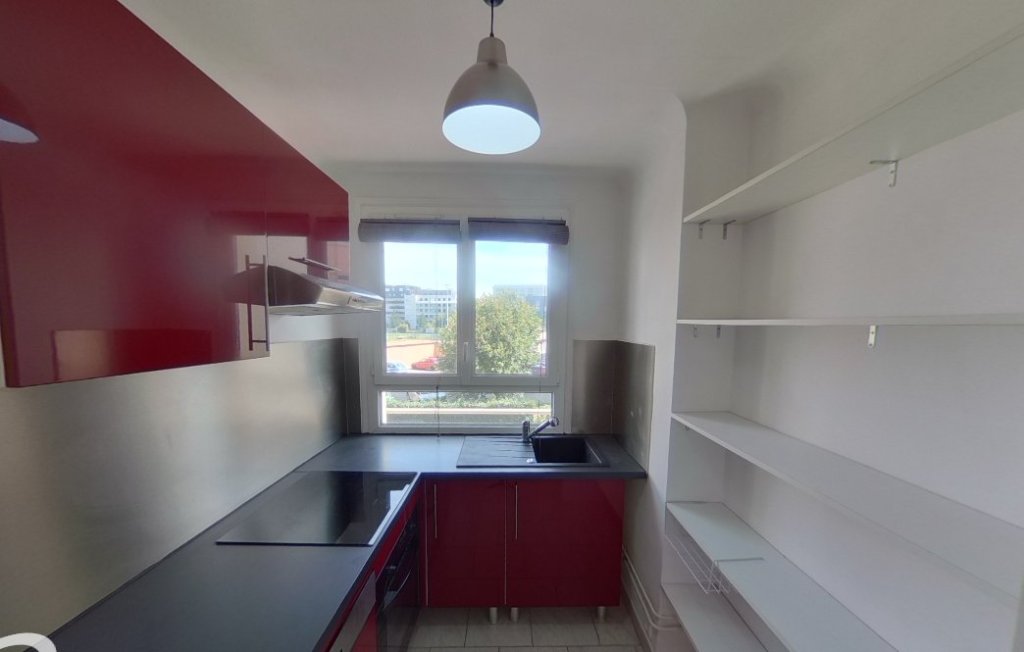APPARTEMENT T3 A LOUER - LYON 7EME ARRONDISSEMENT Le Rhone - 50.5 m2 - 785 &euro; charges comprises par mois
