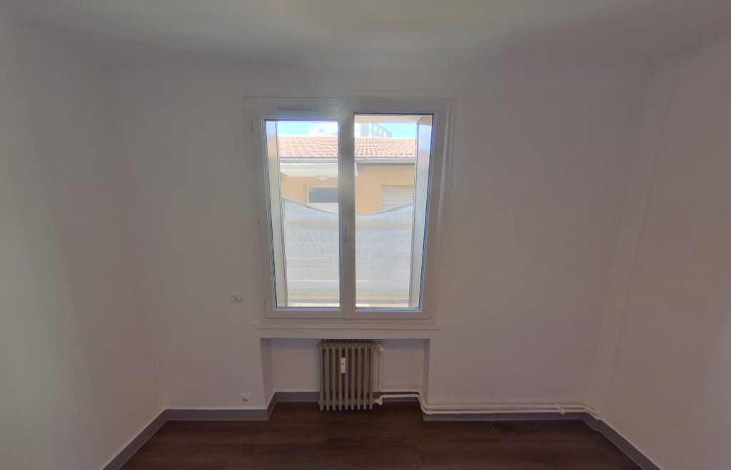 APPARTEMENT T3 A LOUER - LYON 7EME ARRONDISSEMENT Le Rhone - 50.5 m2 - 785 &euro; charges comprises par mois