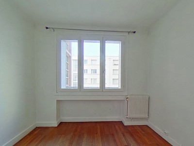 APPARTEMENT T3 A LOUER - LYON 7EME ARRONDISSEMENT Route de Vienne - 59.5 m2 - 849 € charges comprises par mois