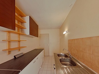 APPARTEMENT T3 A LOUER - LYON 7EME ARRONDISSEMENT Jean-Mace - 78.18 m2 - 1 130 &euro; charges comprises par mois