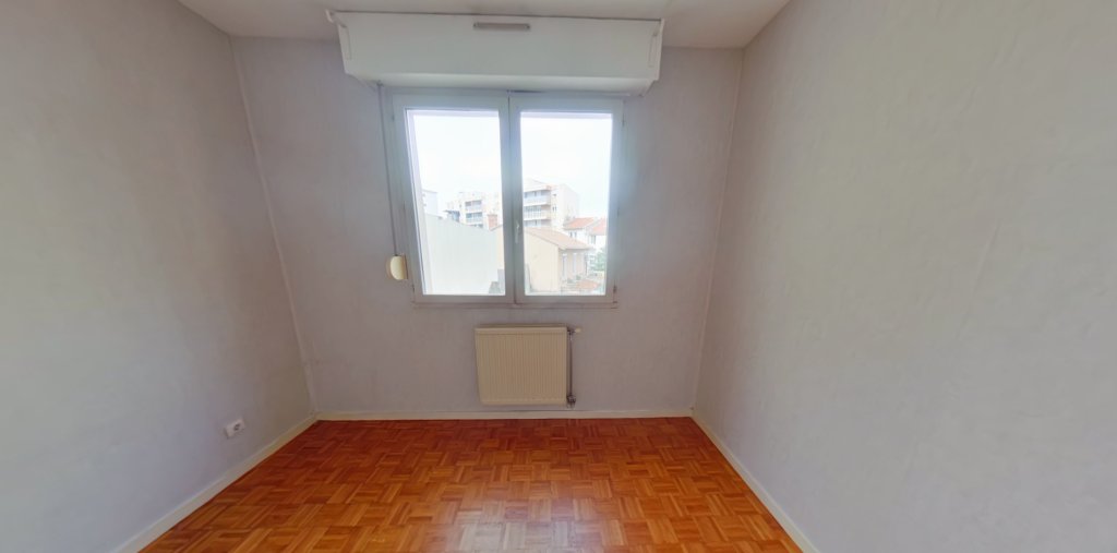 APPARTEMENT T3 A LOUER - LYON 7EME ARRONDISSEMENT Jean-Mace - 78.18 m2 - 1 130 &euro; charges comprises par mois