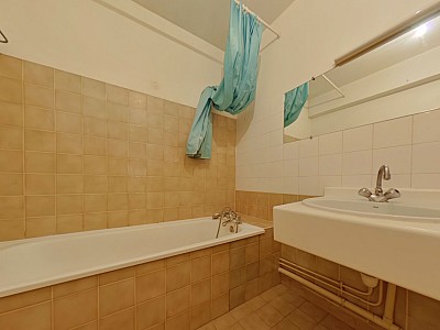 APPARTEMENT T3 A LOUER - LYON 7EME ARRONDISSEMENT Jean-Mace - 78.18 m2 - 1 130 &euro; charges comprises par mois