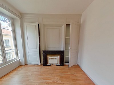 APPARTEMENT T3 A LOUER - LYON 7EME ARRONDISSEMENT Le Prado - 69.22 m2 - 890 € charges comprises par mois
