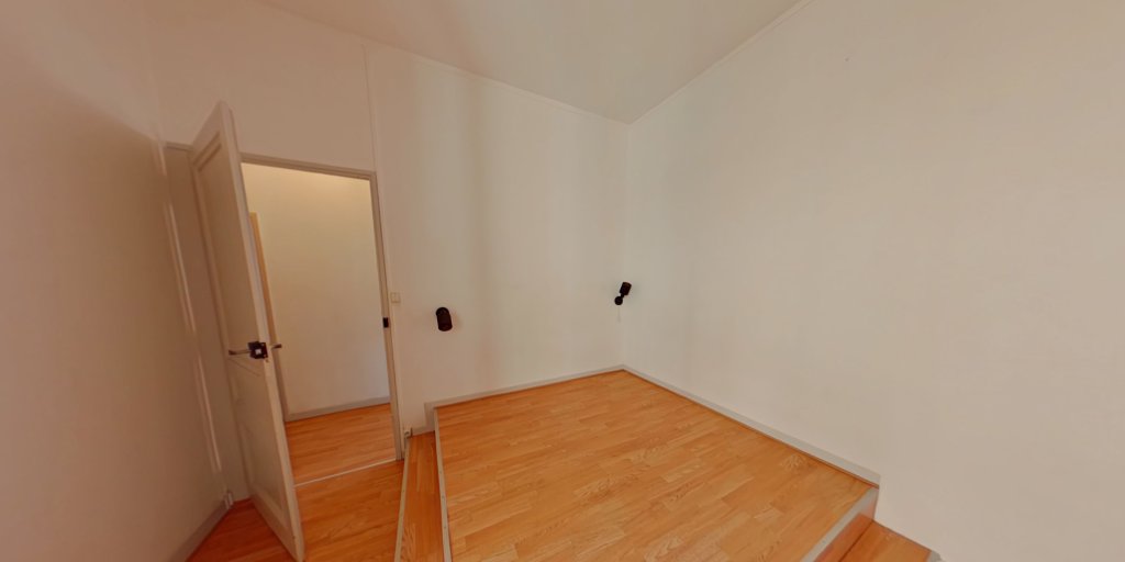 APPARTEMENT T3 A LOUER - LYON 7EME ARRONDISSEMENT Le Prado - 69.22 m2 - 890 &euro; charges comprises par mois