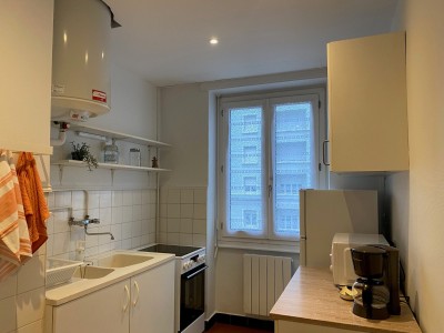 APPARTEMENT T3 A LOUER - LYON 8EME ARRONDISSEMENT - 63.43 m2 - 890 € charges comprises par mois