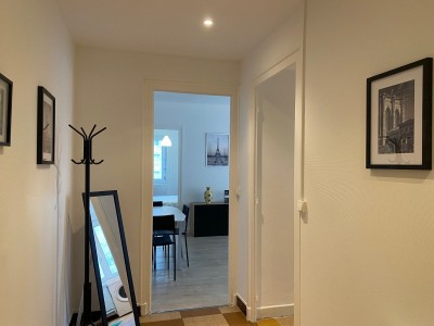 APPARTEMENT T3 A LOUER - LYON 8EME ARRONDISSEMENT - 63.43 m2 - 890 € charges comprises par mois