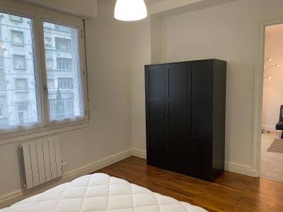 APPARTEMENT T3 A LOUER - LYON 8EME ARRONDISSEMENT - 63.43 m2 - 890 € charges comprises par mois