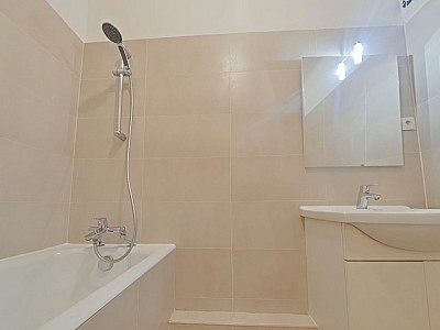 APPARTEMENT T3 A LOUER - LYON 8EME ARRONDISSEMENT Montplaisir Nord - 75.03 m2 - 890€ charges comprises par mois