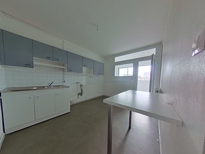 APPARTEMENT T3 A LOUER - LYON 8EME ARRONDISSEMENT Mairie - 75.72 m2 - 1 280 € charges comprises par mois