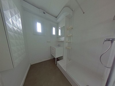 APPARTEMENT T3 A LOUER - LYON 8EME ARRONDISSEMENT Mairie - 75.72 m2 - 1 280 € charges comprises par mois