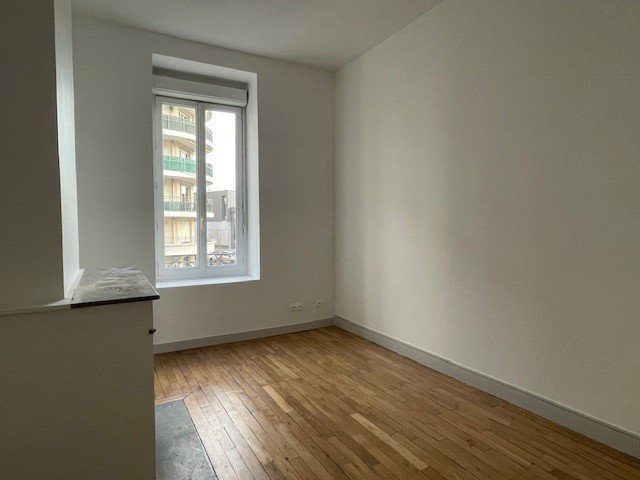 APPARTEMENT T3 A LOUER - LYON 8EME ARRONDISSEMENT Les Alouettes-Bachut - 54.07 m2 - 829�&euro; charges comprises par mois