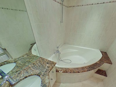 APPARTEMENT T3 A LOUER - LYON 8EME ARRONDISSEMENT Les Alouettes-Bachut - 71.77 m2 - 991,26�&euro; charges comprises par mois